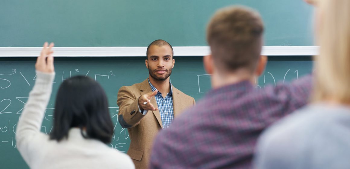Tips to Understanding Your Lecturer: Bridging the Gap Between Educators and Students
